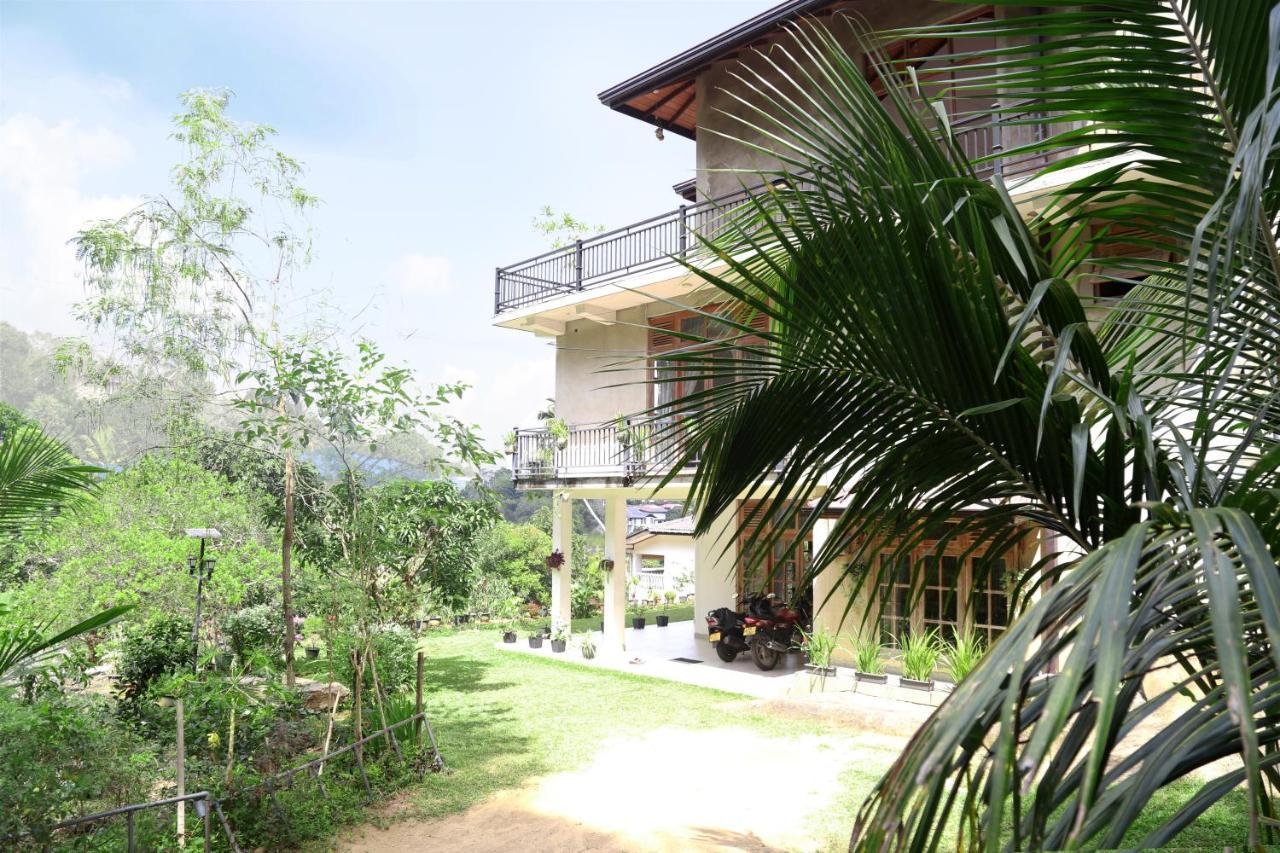 Chathu Holiday Home Kandy Dış mekan fotoğraf
